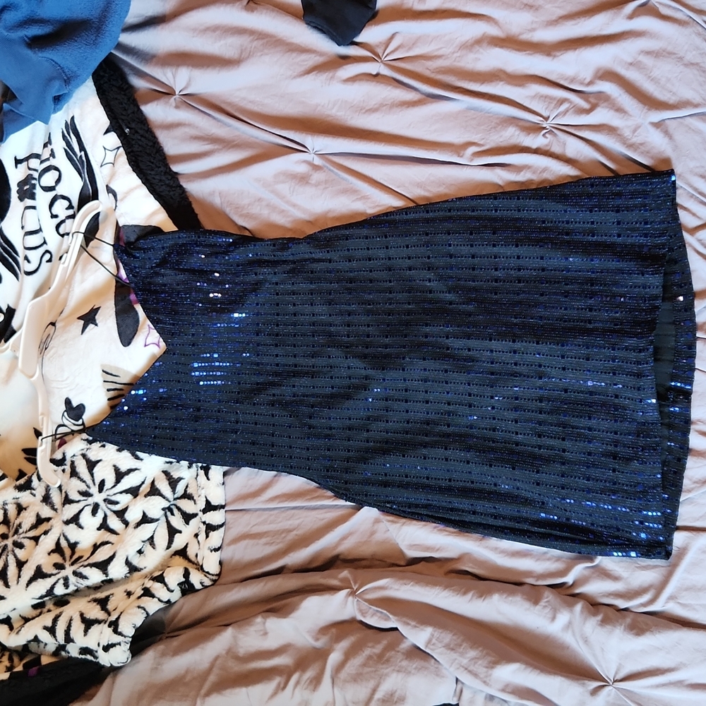 blue/black dress